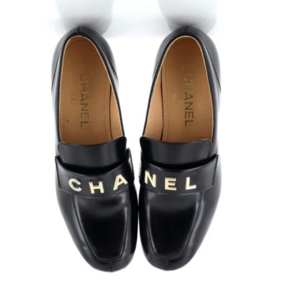 CHANEL Women's CHA-NEL Logo Square Toe Leather Black Slip-On Loafers 41 NWT🖤 - Picture 1 of 9